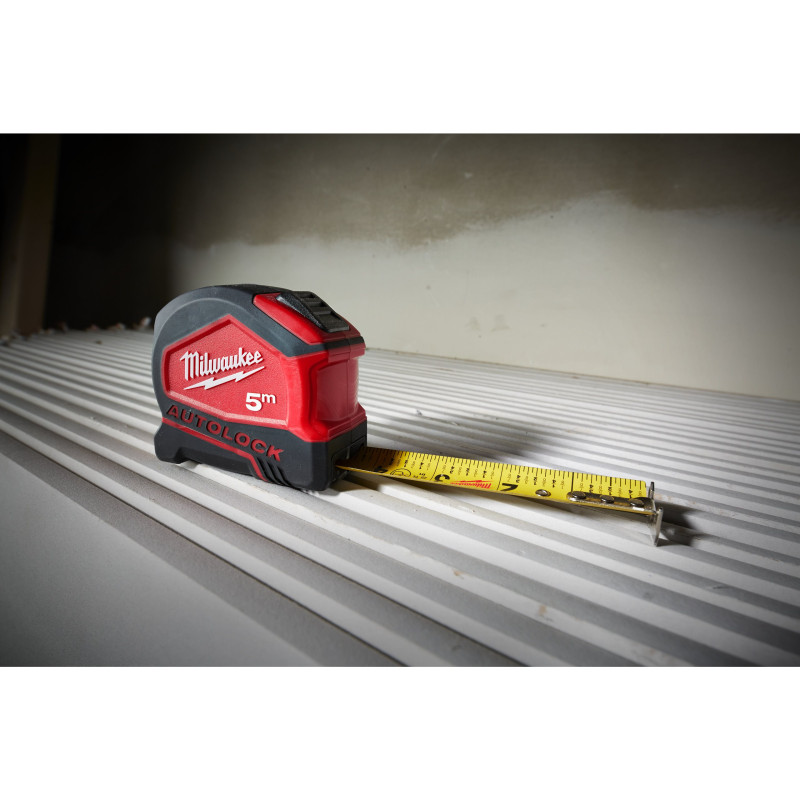 Рулетка Tape Measure Autolock 5 m MILWAUKEE (4932464663)