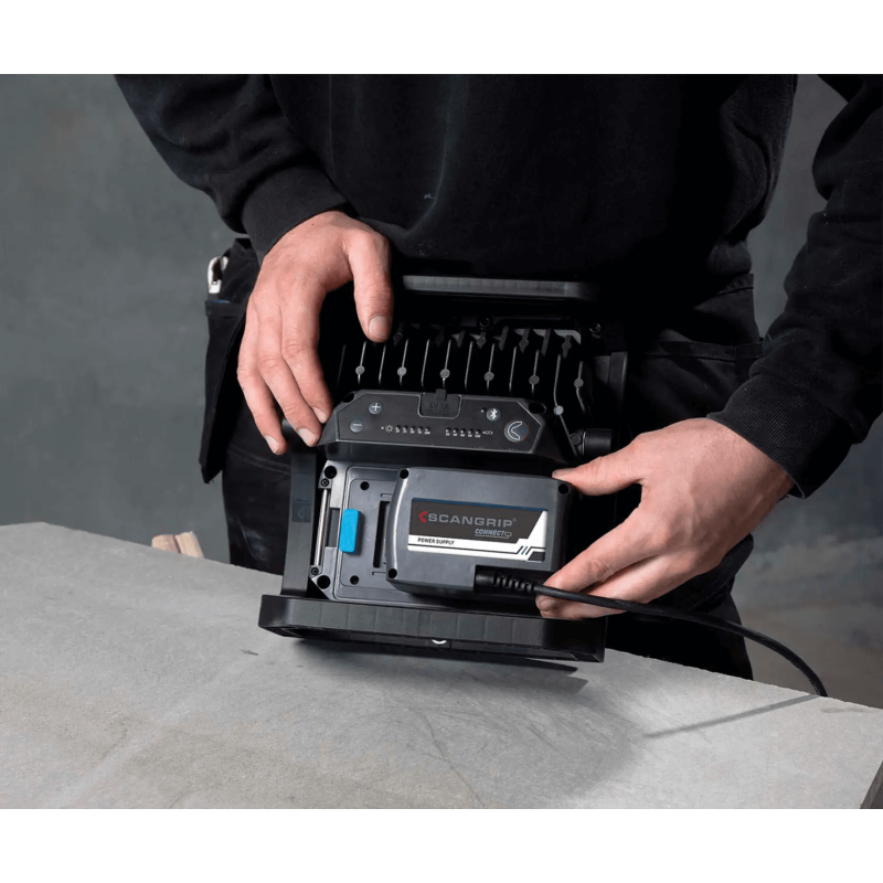 Переносний прожектор 4000 люмен
Scangrip Nova 4 Connect (03.6101C)