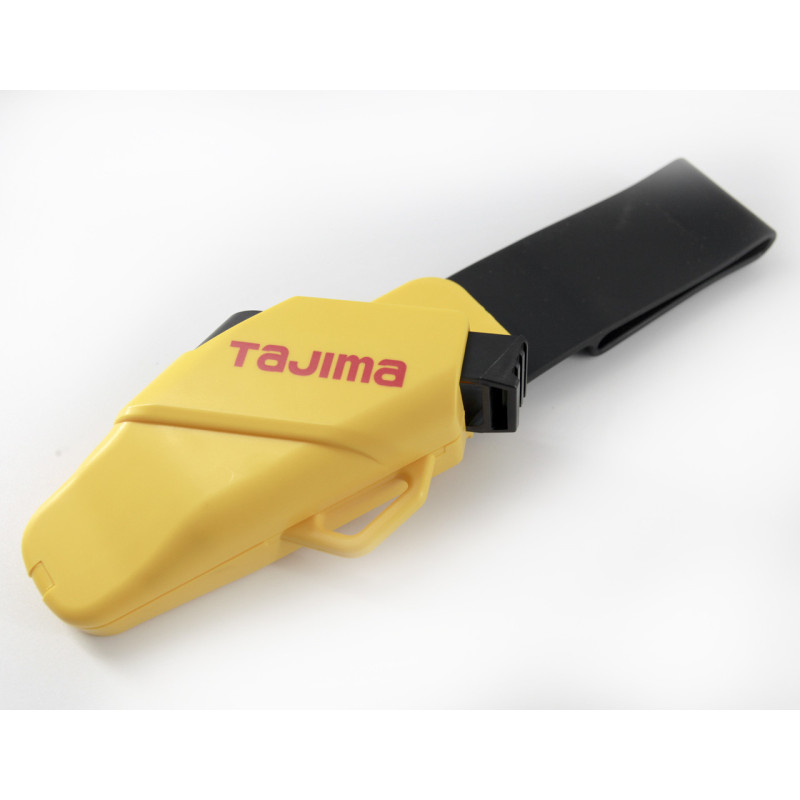 Ніж будівельний TAJIMA DC-L560BSFBL 18 мм (1101-1704)